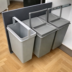 affaldssorterings-system-i-bygselv-med-skraldespand-14liter-quartet