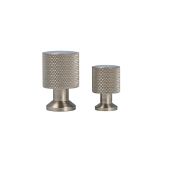 Moebelknop_i_messing_i_rustfri_staal_look_med_moenster_i_diamond_cut_