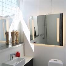 Loevschall Kvilux Spejl med LED baggrundslys og 2 lysfelter 80/100/120 x H:65 cm 