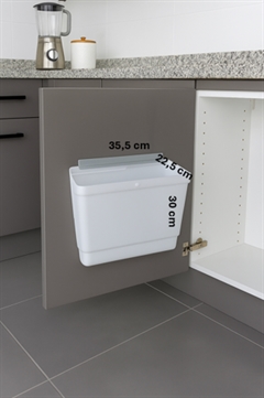 Eico21liter-spand-haenger-paa-laagen