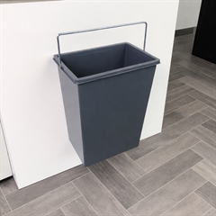 skaraldespand-monteret-paa-skab