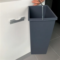 Affaldsspand-HAILO-10L-med-ophængsbeslag -bred montering