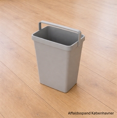 affaldsspand-10liter-koenbehavner-fra-ol-Beslag