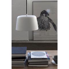 "Noir by Loevschall" LED lampe Ø30,0cm i sort el. hvid - Designer pendel fx til over køkkenøen